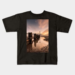 Cleethorpes tides Kids T-Shirt